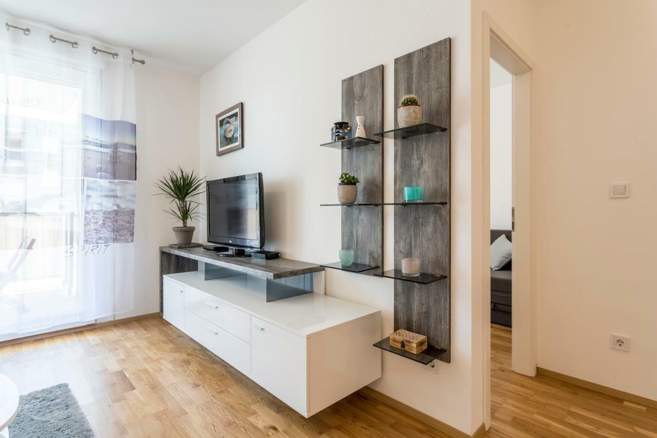 Apartment Luka Spalato Esterno foto